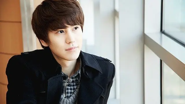 Kyuhyun Super Junior Menangis Saat Nyanyikan At Gwanghwamun - Page 3 -  ShowBiz Liputan6.com