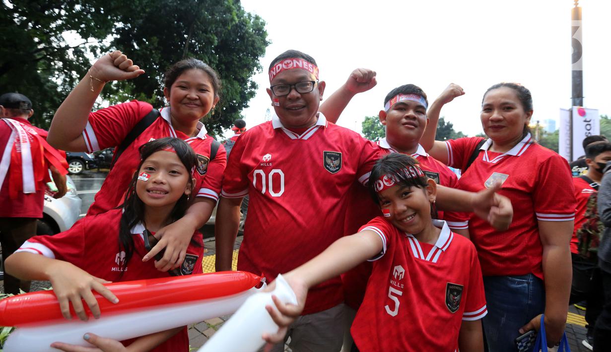 Laga antara dua negara ini ternyata menjadi sorotan dunia. Seperti The Economic Times yang menyebut bahwa Argentina siap menghadapi Indonesia dalam laga persahabatan tersebut. (Bola.com/M. Iqbal Ichsan)