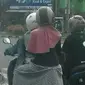 Kumpulan Potret Aksi Ibu-Ibu di Jalan Raya Naik Motor yang Bikin Geleng-Geleng Kepala (ist)