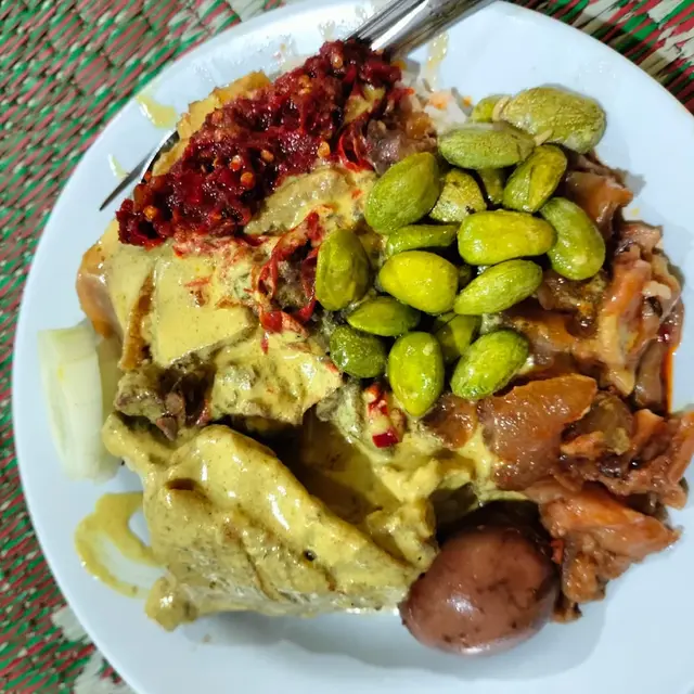 Nasi Ayam Kemuning Mbak Jum