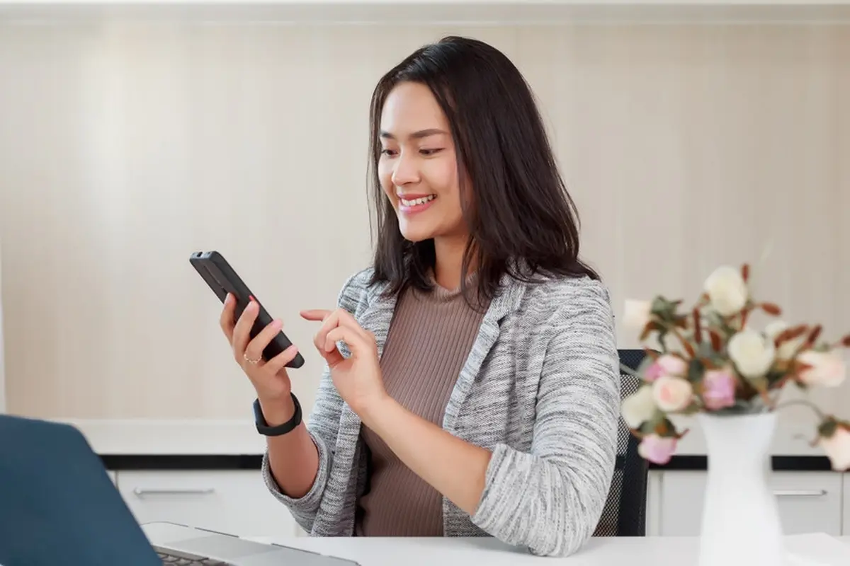 Survei Masyarakat Indonesia Semakin ke Arah Digital untuk Mengelola Keuangan