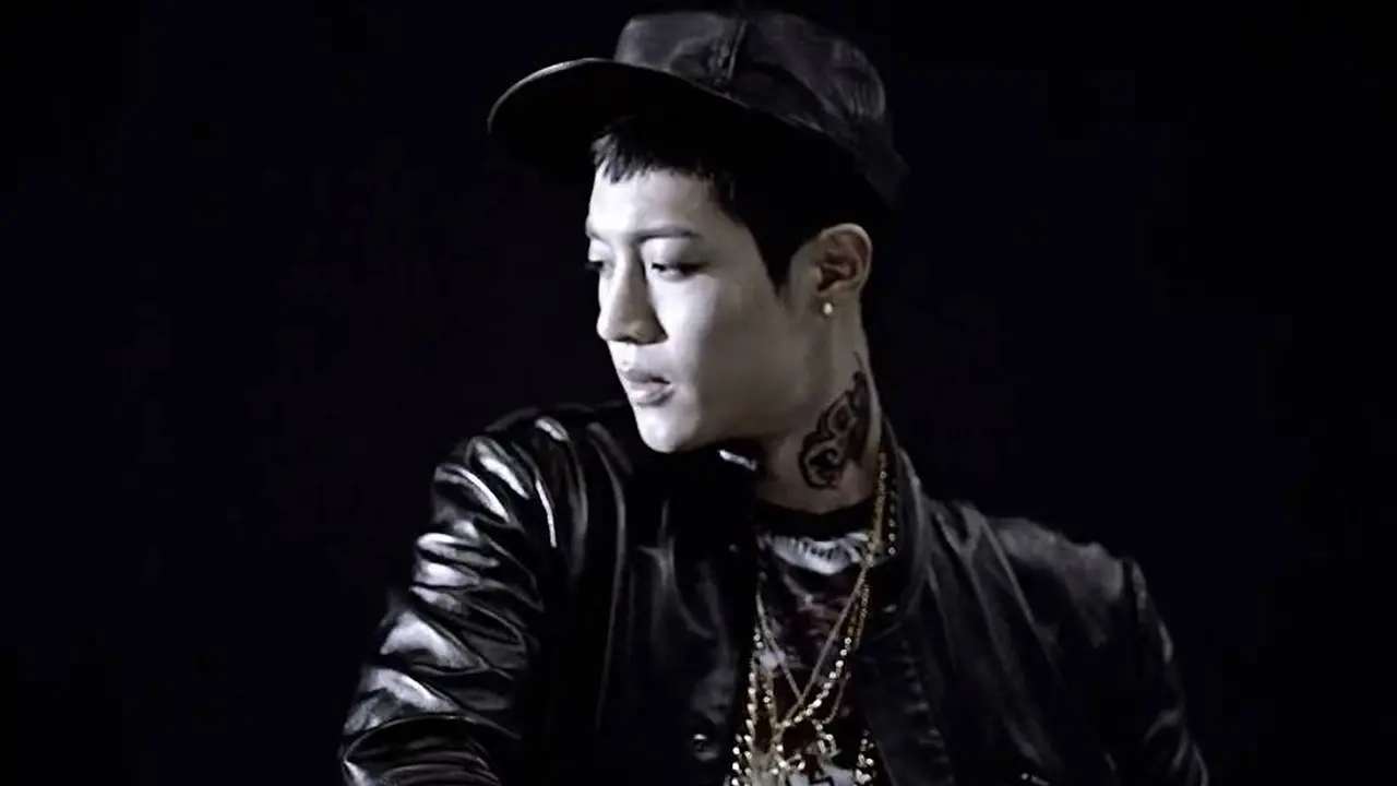 Kim Hyun Joong Terlibat Skandal, Foto Dukungan Penggemar Mengalir
