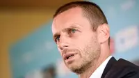 SEPTEMBER -- Aleksander Ceferin resmi terpilih sebagai Presiden UEFA setelah meraih kemenangan mutlak dalam Kongres Luar Biasa UEFA, di Athena, Yunani. Mantan Presiden Asosiasi Sepak Bola Slovenia ini mengalahkan Michael Van Praag. (AFP/Jure Makoves)