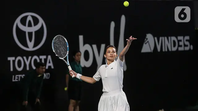 Dion / Enzy Menang Meyakinkan Lawan Gading / Wulan di Tiba Tiba Tenis