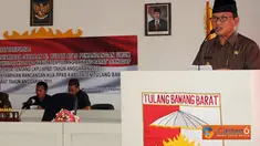 Penjabat Bupati Tulang Bawang Barat Hanan A Rozak menyampaian rancangan Kebijakan Umum Anggaran serta Prioritas dan Plafon Anggaran Sementara (KUA-PPAS) APBD Perubahan Kabupaten Tulang Bawang Barat Tahun 2011. 