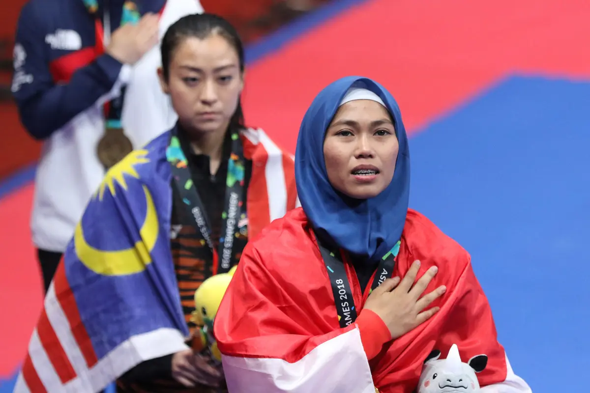 Ekspresi Defia Rosmaniar Saat Raih Emas