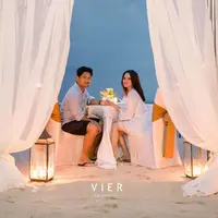 Pasangan pengantin baru Ririn Ekawati dan Ibnu Jamil terus menunjukan kekompakannya. Kalau pasangan lainnya memamerkannya dengan cara memakai busana kembar, namun beda halnya dengan mereka yang ternyata kompak urusan makanan. (Instagram/ririnekawati)