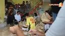  Jokowi menyarankan untuk membentuk kelompok dan koperasi untuk mengakses modal maupun pasar langsung (Liputan6.com/Herman Zakharia) 