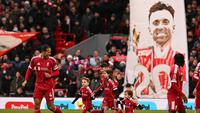 Momen Haru di Stadion Anfield: Anak-Anak Diogo Jota Pimpin Penghormatan untuk Sang Ayah Jelang Liverpool Vs Wolves