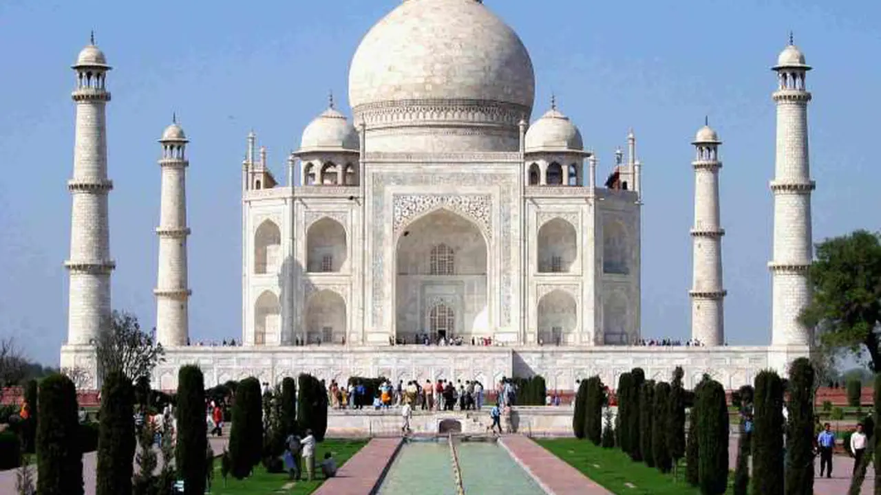 Taj Mahal Berdiri Anggun Walau Ada Gelombang Panas di India