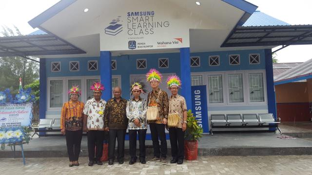 Komitmen Samsung Tingkatkan Pendidikan Berbasis Teknologi di Biak