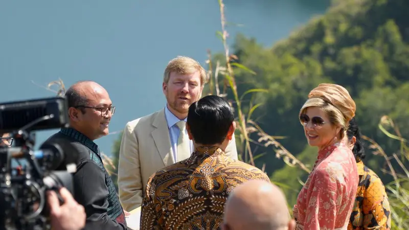 Raja dan Ratu Belanda kunjungi Danau Toba
