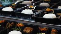 Realme Fans dan ACT Salurkan Ribuan Makanan Berbuka Puasa Gratis