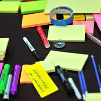 ilustrasi meja kerja/Photo on Unsplash