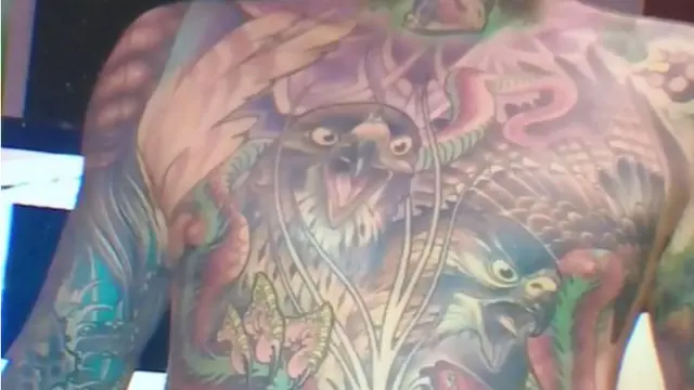 Lestarikan Tato, Istri Kuliti Tubuh Suami Setelah Meninggal