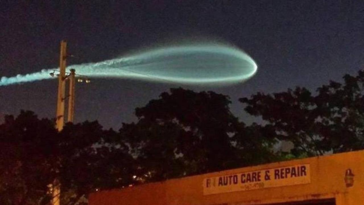 Roket Atlas V yang Disebut Mirip UFO