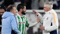 Kemenangan membuat Real Betis naik ke peringkat 6 klasemen Liga Spanyol dengan 38 poin. Sementara Real Madrid tertahan di peringkat dua dengan 54 poin, gagal menyalip Barcelona yang baru akan bermain nanti malam. (AFP/Cristina Quicler)