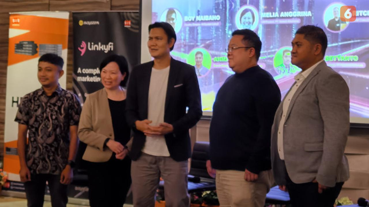 Boy Naibaho, Country Director Indonesia AVSystem Linkyfi (tengah) saat AVSystem Linkyfi Summit di Jakarta