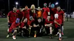 Para Pegulat foto bersama usai bermain futsal di Monterrey, Meksiko (29/2). Sejumlah pegulat profesional Meksiko mencoba hal baru bermain futsal untuk bersantai dan melatih kebugaran serta menjalin persahabatan di antara pegulat. (REUTERS/Daniel Becerril)