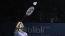 Tunggal putra Indonesia, Anthony Sinisuka Ginting, saat melawan wakil Belanda, Mark Caljouw, pada Indonesia Open di Istora Senayan, Rabu, (4/7/2018). Anthony Ginting menang 21-9, 21-17. (Bola.com/M Iqbal Ichsan)
