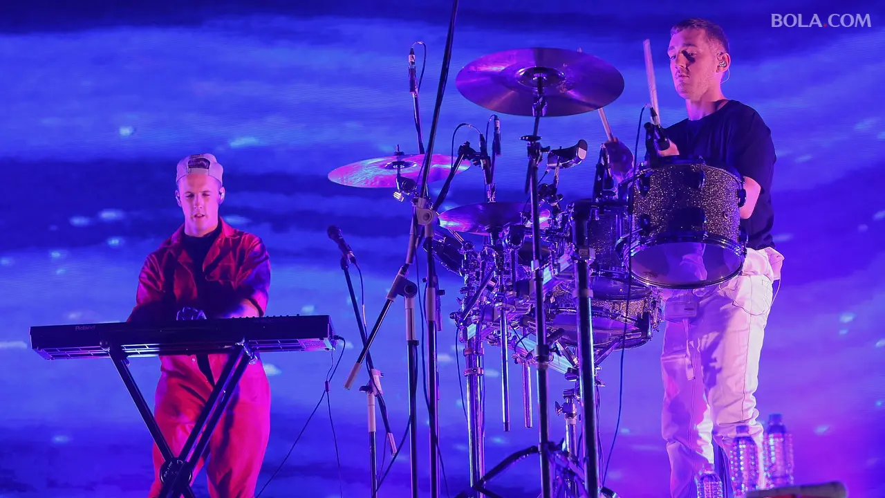 Clean Bandit