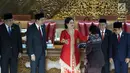 Ketua DPR RI 2019-2024 Puan Maharani menerima ucapan selamat dari Ketua Umum PDIP Megawati Soekarnoputri di kompleks parlemen, Senayan, Jakarta, Selasa (1/10/2019). Sidang paripurna pelantikan pimpinan DPR dipimpin Abdul Wahab Dalimunthe. (Liputan6.com/Johan Tallo)