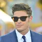 Dalam balutan jas HUGO BOSS, Zac Efron tampil memukau saat peluncuran film Baywatch beberapa waktu lalu di Miami, Florida. (Foto dok: Hugo Boss)