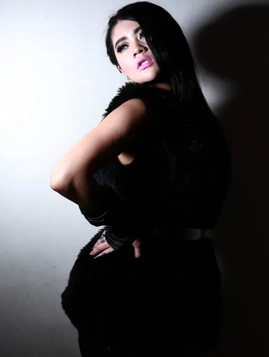 Cantik dan enerjik, apa lagi yang kurang dari sosok Indah Dewi Pertiwi? (Foto: Muhammad Akrom Sukarya)