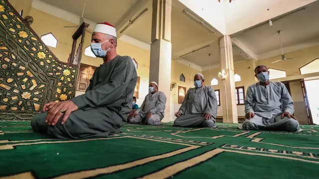 FOTO: Suasana Hari Raya Idul Fitri di Berbagai Negara