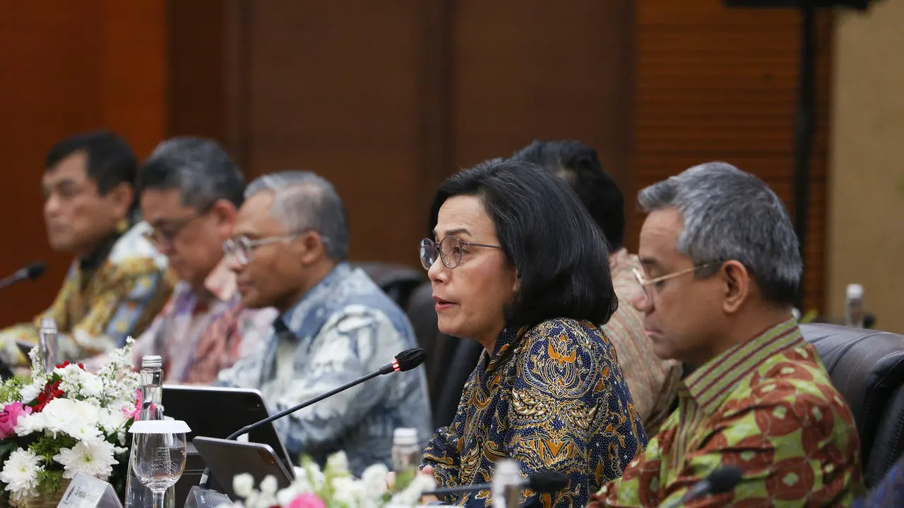 3 Bulan Defisit, Menteri Keuangan Sri Mulyani Umumkan APBN April 2025 Surplus Rp4,3 Triliun