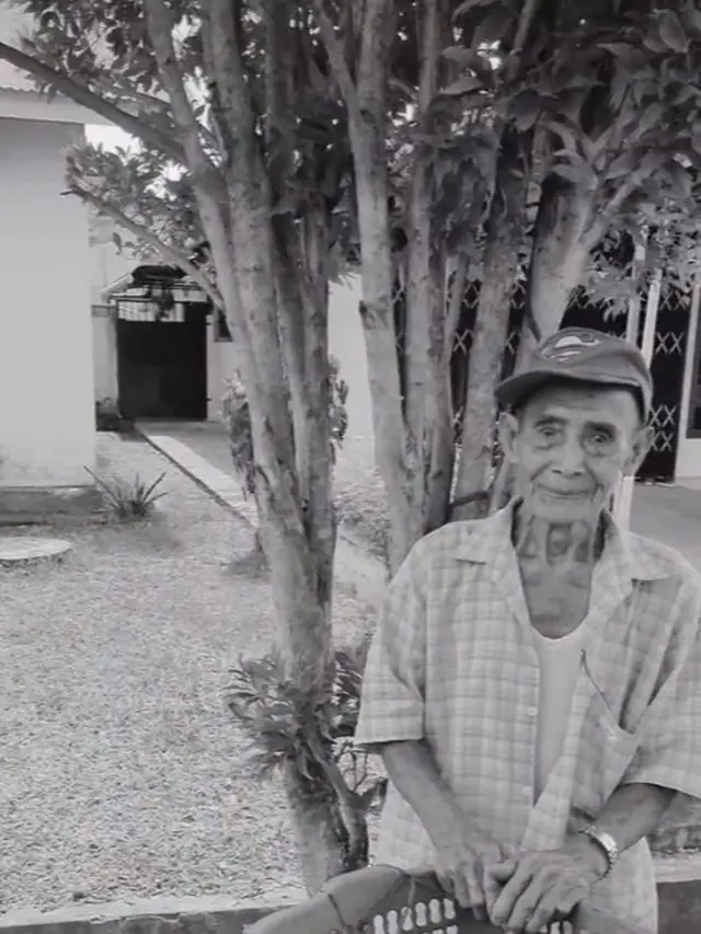 Dagangan Kakek Penjual Pete Diborong Rp1 Juta, Jawabannya Justru Bikin Sedih