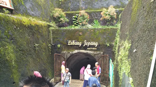 Merasai Kengerian Lubang Jepang di Bukittinggi
