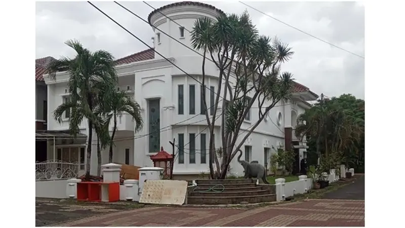 Potret Rumah Mewah Eko Patrio Setelah Banjir