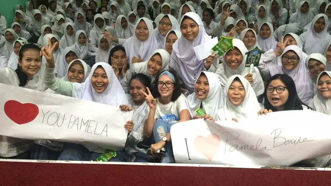 [Bintang] Pamela Bowie