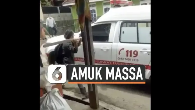 Warga Mandailing Natal Sumatera Utara mengamuk dan merusak sejumlah kendaraan hari Senin (25/1). Aksi ini dipicu tewasnya 5 warga akibat menghirup udara beracun.