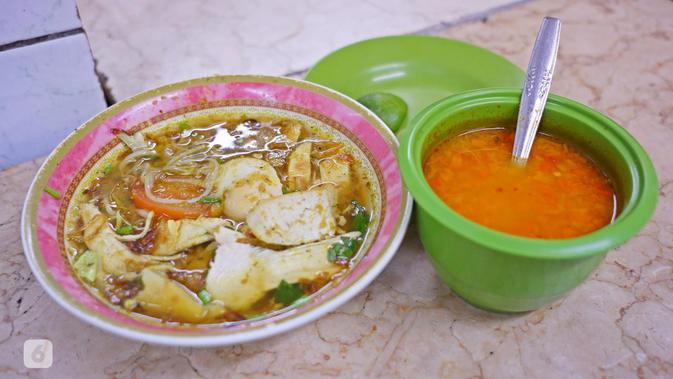 Soto Lamongan Jaya Agung, Kuliner Jakarta. Foto (Liputan6.com/Asnida Riani)