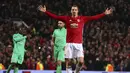 Zlatan Ibrahimovic membawa Manchester United menag 3-0 atas St.Etienne pada leg pertama babak 32 besar Liga Europa Old Trafford stadium, Manchester, (16/2/2017).  (AP/Dave Thompson)