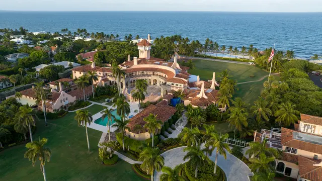 Pemandangan Rumah Mewah Donald Trump yang Digerebek FBI