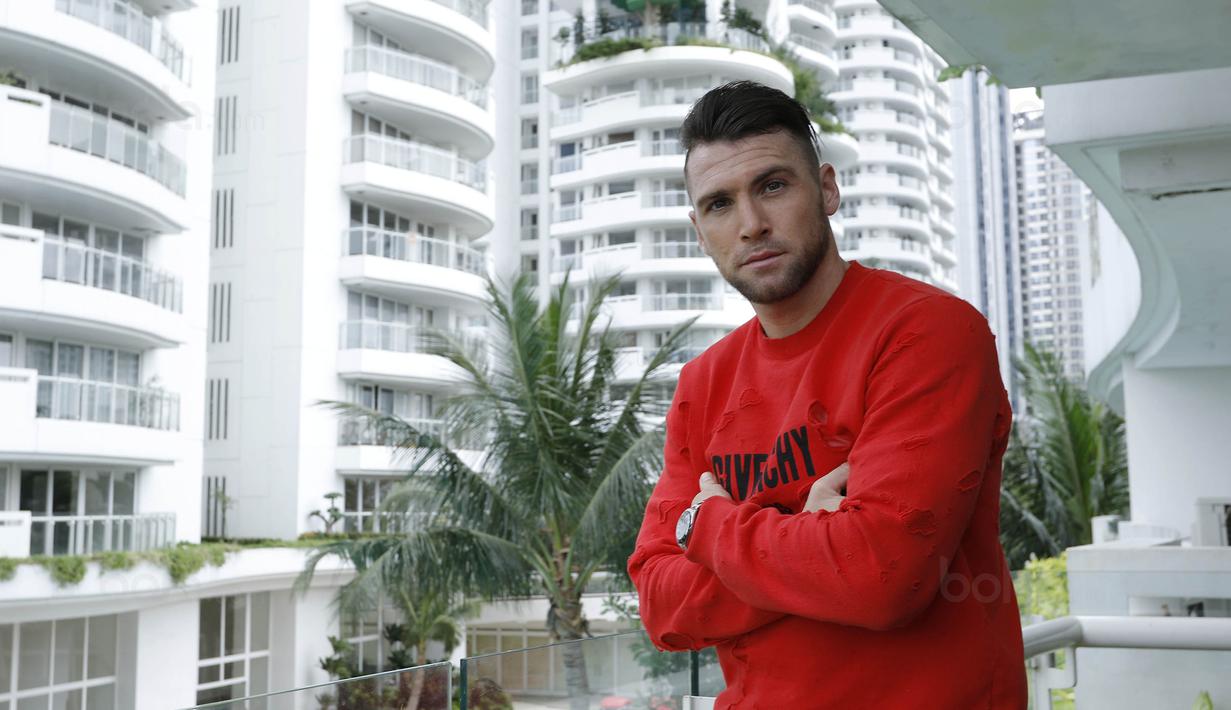 Striker baru Persija Jakarta, Marko Simic, berpose saat ditemui di Kawasan Kemayoran, Jakarta, Jumat (5/1/2018). Pemain asal Kroasia itu resmi memperkuat Macan Kemayoran  dengan durasi kontrak selama dua musim. (Bola.com/M Iqbal Ichsan)