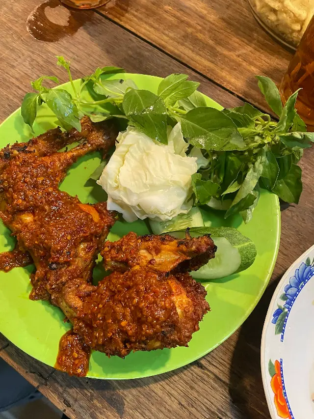Rekomendasi Tempat Makan Ayam Pedas di Jogja