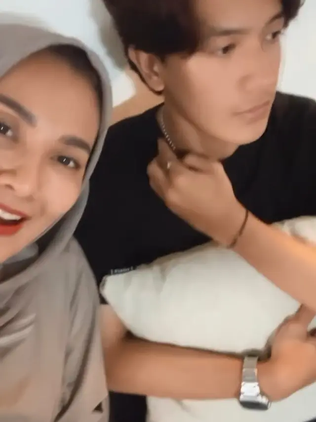 Elma Theana dan keponakan (Instagram/elmatheana)