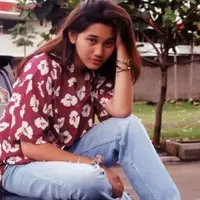 Nike Ardilla dikenal sebagai artis multitalenta