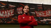 Bek anyar Liverpool, Virgil van Dijk menegaskan tidak masalah dengan status bek termahal dunia (Liverpool).