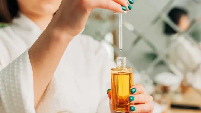 Pilah-Pilih Face Oil Sesuai Jenis Kulit, Biar Hasil Perawatan Wajah Makin Maksimal