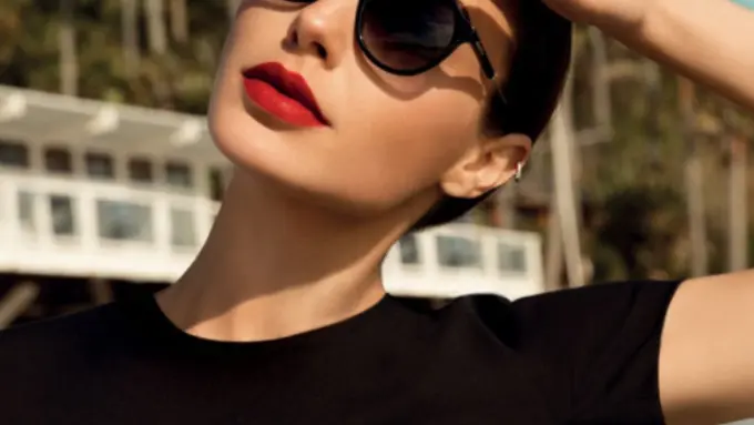 Bukti Cantiknya Gal Gadot yang Nggak Pernah Luntur