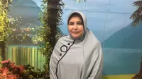 Kak Ema atau Fatimah Husein Assegaff di pancoranmas, Depok, Jawa Barat. (Liputan6.com/Ady Anugrahadi) 