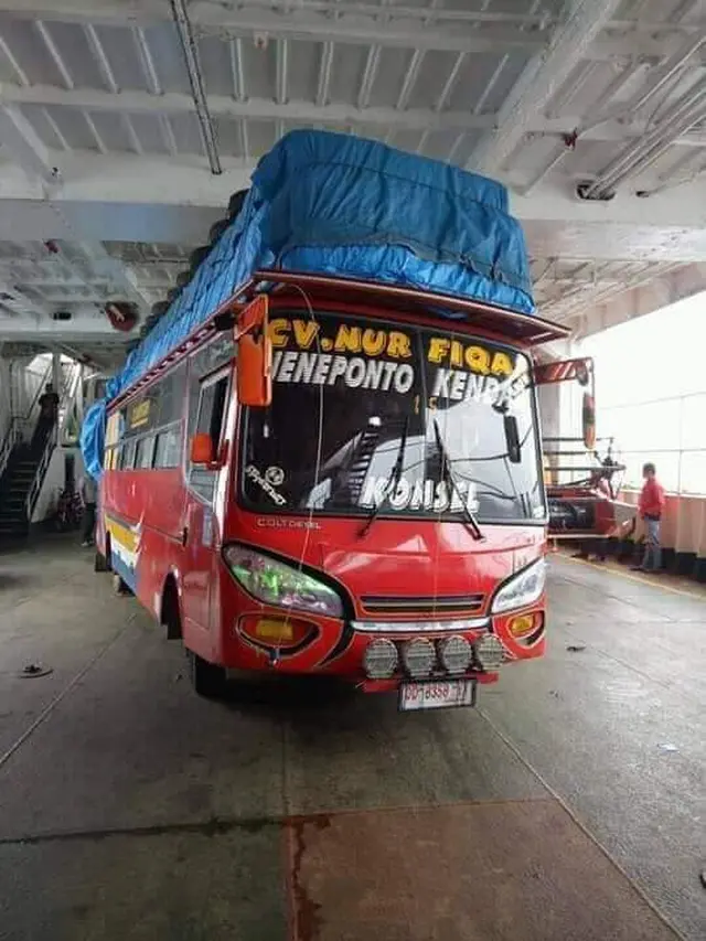 7 Potret Bus Angkut Muatan Banyak Ini Bikin Geleng Kepala