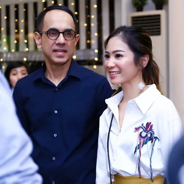 6 Potret Lawas Bunga Zainal dan Suami, Dulu Sempat Dirahasiakan