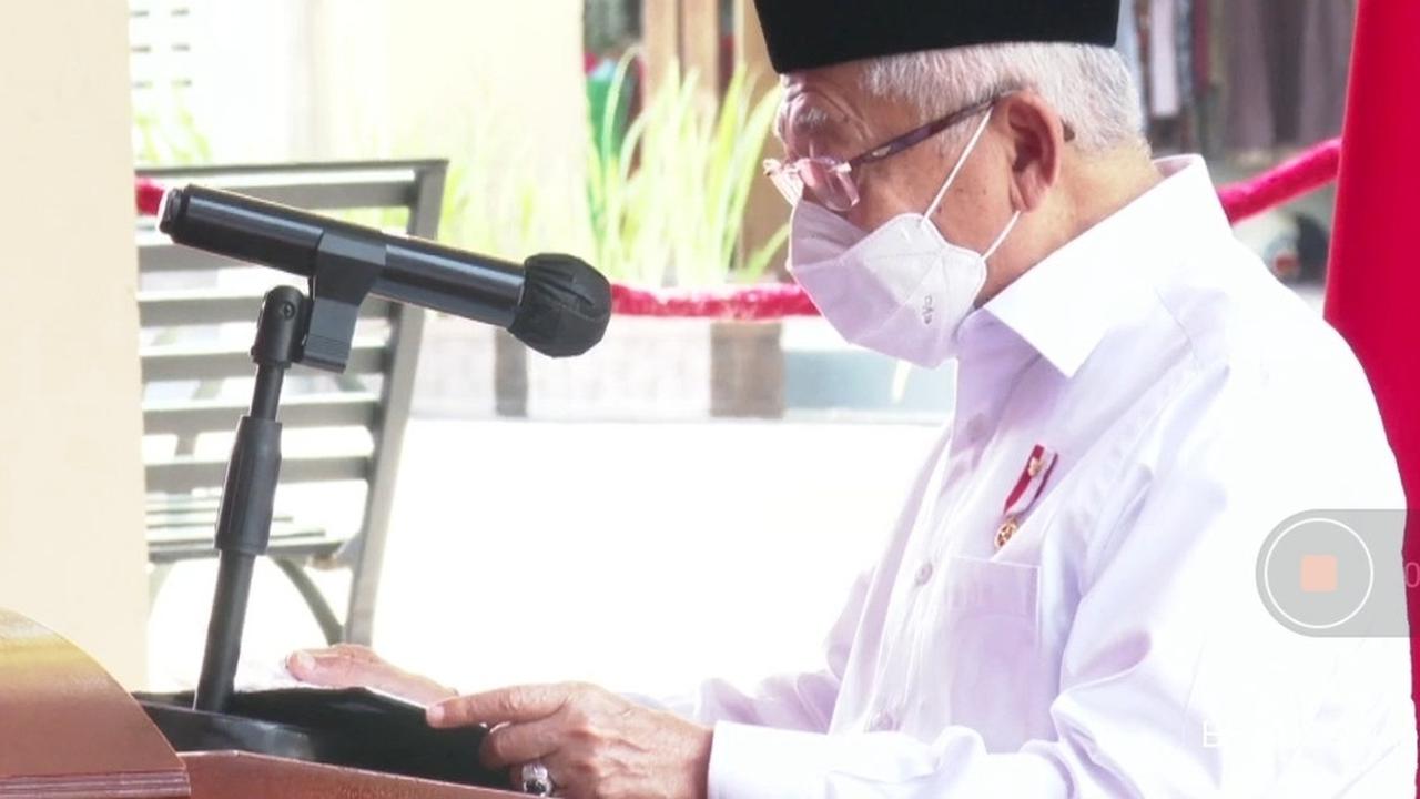 Wakil Presiden Ma'ruf Amin saat meresmikan Pasar Rakyat Pariaman. (Liputan6.com/ Novia Harlina)