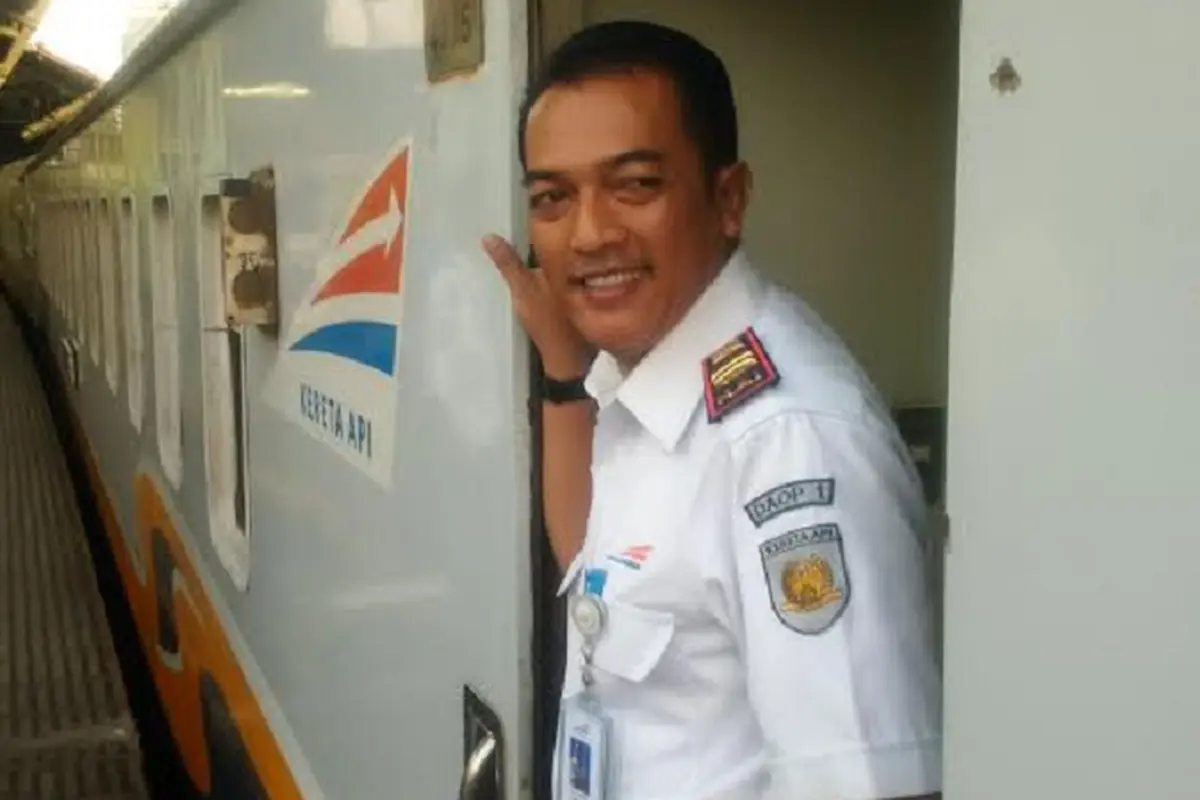 Suka Duka Kepala Stasiun Gambir 22 Tahun Tak Mudik Lebaran